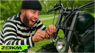 WE STOLE A MOTORBIKE (Crime Simulator #4)