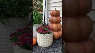 FALL FRONT PORCH DECOR | FALL DECORATING IDEAS | FALL FRONT DOOR DECORATIONS