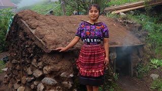 ASI ES COMO ME BAÑO EN  MI PUEBLO. TRADICIÓN DE LOS PUEBLOS MAYAS DE GUATEMALA.