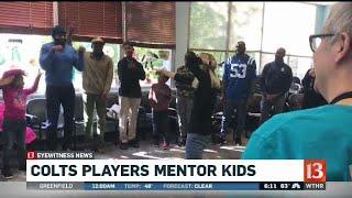 Colts mentor kids