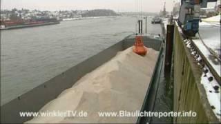 Streusalz Hafen Andernach(WinklerTV)/(www.Blaulichtreporter.info)