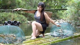 Fishing on a Bamboo Raft – Simple Tools, Big River Catch
