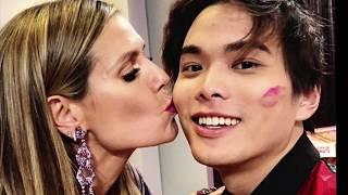 Heidi Klum Loves Leaving Lipstick Kisses! 