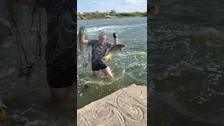 Был все же на течении сазан #casting #рыбалка #fishing #карп