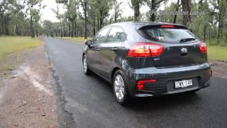 2015 Kia Rio S Premium 0-100km/h & engine sound