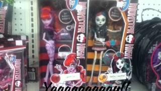 Doll Hunting|Monster High: Draculocker, Chat Room, +More!!