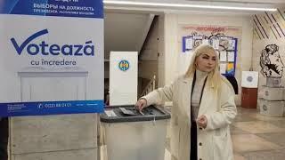 Марина Таубер проголосовала на выборах 20 октября в Кишиневе