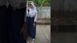 TIKTOK JILBAB ESEMPEH GUNUNG GEDE