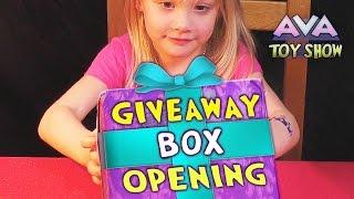 Unboxing giveaway prize from BeccasToyCollection on Ava Toy Show