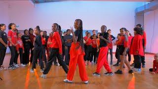 Iyanya | Kukere |  Choreography by Stéphanie Moraux Rakotobe  chez JSD Studio