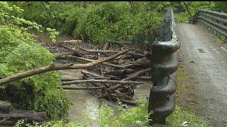 Sewer line breaks under Poland bridge