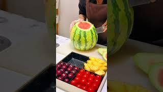 The skill of cutting fresh fruit is extremely eye-catching and most satisfying to viewers #140