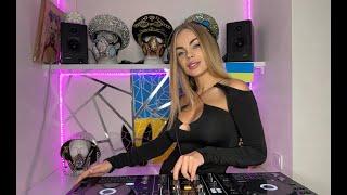 Aurika TikTok Live DJ Stream #004 MelodicTechno / IndieDance