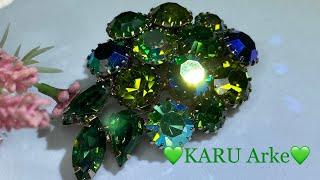 25. Обзор винтажных брошей, Karu Arke brooch с урановым стеклом