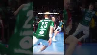 World class defense vs. the world‘s best player #DAIKINHBL #Handball