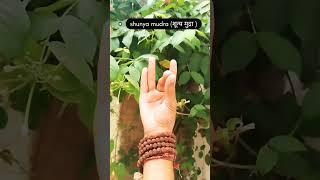 shunya mudraMudra to Heal Throat Problem and benefits #yoga #mudra #trending #youtubeshorts