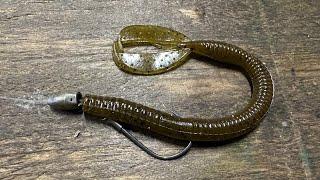 You’ll Never Use Another Plastic Worm In Summer After Watching THIS….