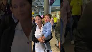 Kareena, Saif, Taimur and Jeh at the airport ️