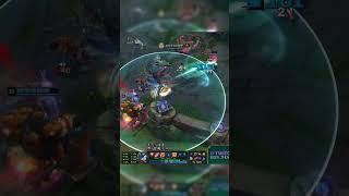  KAYLE DESTROYS ENEMIES!  LoL Funny Moments #Kayle #lol #lolmoments #lolclip #league