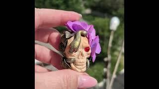 Mini skull sculpture — will mesmerize your imagination!