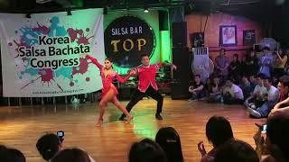 Brandon &  Michelle Salsa Performance @ 2018 Korea Salsa Bachata Congress