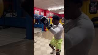 Fast rising Middleweight Davelle Smith putting in the work at the Kronk Gym in Detroit