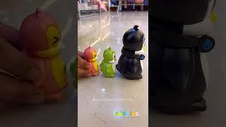 Penguin parade: Link them magnetically #shorts #penguin #toytrain #linktrain