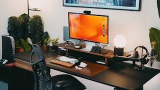 A Content Creator's Modern Desk Setup (2022)