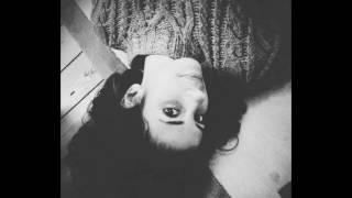 [COVER] Defying gravity - Carla Moreira