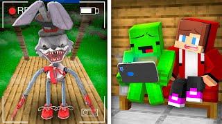 JJ and Mikey Got FINDING FRANKIE on a Hidden Camera in Minecraft! - Maizen