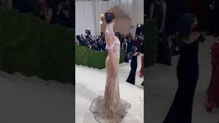 Kendall Jenner met gala #shortsvedio