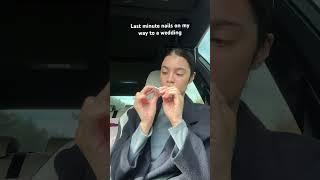Last minute nails on my way to a wedding 🫡 | applying press ons in the car