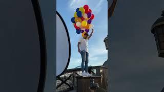 I fly high with balloons