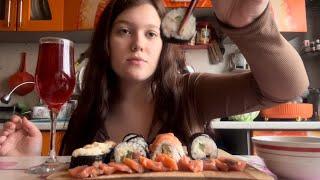 мукбанг роллы семга eating rolls and salmon