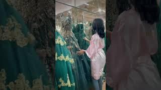 Glittery emerald green off the shoulder quince dress with datechable train #short#video#