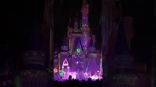 Hocus Pocus Villain Spelltacular at Disney World! | I put a spell on you! #SHORTS