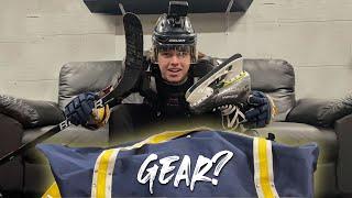 WHAT'S IN MY HOCKEY BAG?