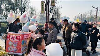 China Market: Street steaks are delicious and cheap, and you can eat a lot of grilled squid at once