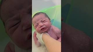 #newbornarrival #newbirth #relaxingbath