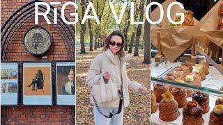 VLOG. Октябрь в Риге, новые книги, выставка, кафе Cruffins и небольшой шопинг 