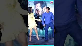 Salman Khan and Katrina Kaif amazing dance beautiful music ￼// #shortsfeed #shortvideo #salmankhan