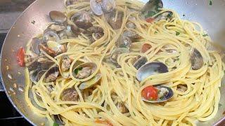 SPAGHETTI A VONGOLE, PASTA CON VONGOLE