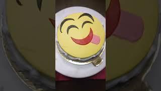 Pineapple flavor में smily cake #shortvideo #cakedesign #subscribe #cake #shorts