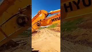 Через экскаватор на песчаном карьере,flights through a sand quarry #drone #fpv #fpvdrone #dji #fly