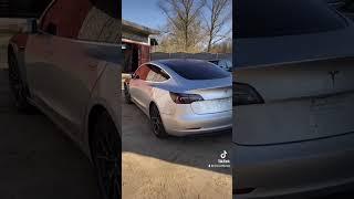 Tesla Model 3 Села Батарейка #Shorts Тесла Модел 3 приколы