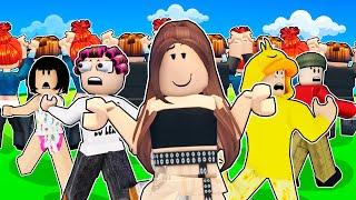 MELINA VS 100 JUGADORES EN LAS ESCONDIDAS EN ROBLOX! 