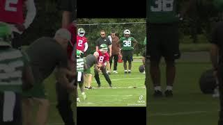 Aaron Rodgers at Jets OTA’s #nfl #football #aaronrodgers #jets #newyork