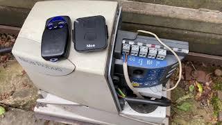 How to program Nice Robus gate remote controller