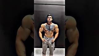 #shortvideo #short #indian #sshortviralvideo #video #bodybuilder #body #shorts #dubai #rahul #carry