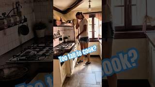 A sigma girl is too tall to cook! #tallgirl #tallwoman